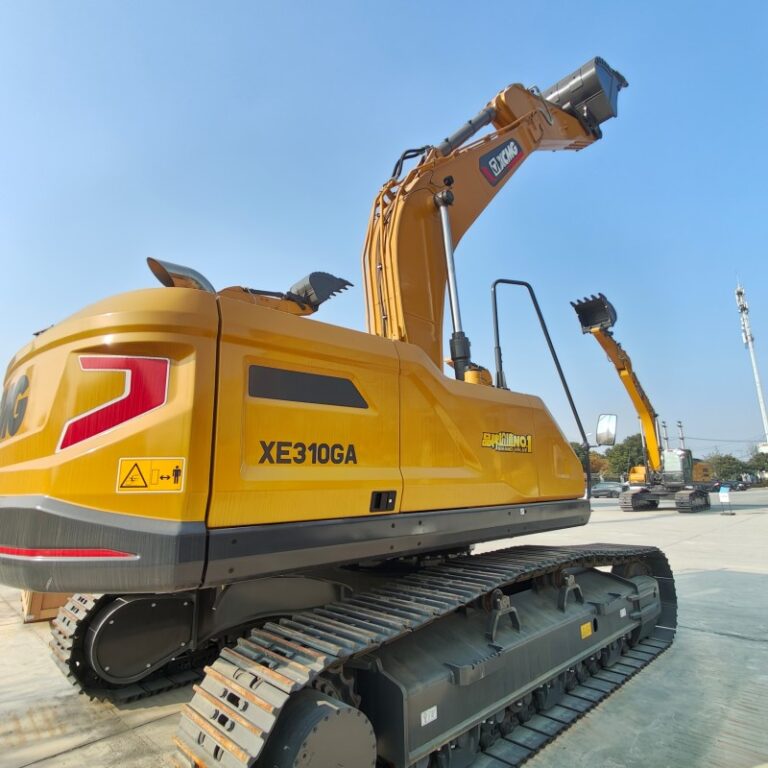 XCMG XE310GA Excavators12